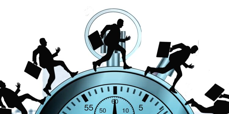 Lavoro “eccedente”, il danno da usura psico-fisica si desume dallo straordinario