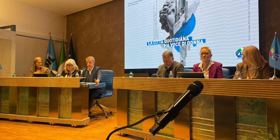 Ripensare le città partendo dalle donne: confronto UIL su sicurezza, servizi e mobilità