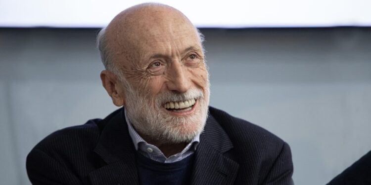Agricoltura, ci lascia Carlo Petrini. Resta la sua visione di un sistema alimentare sostenibile
